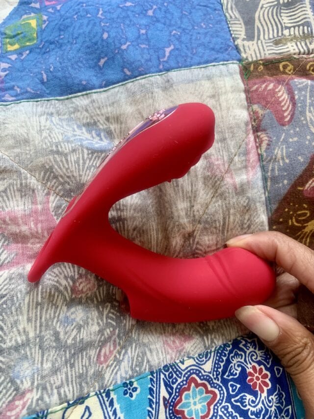 Flexible silicone sex toy, innovative design for enhanced pleasure, waterproof, body-safe materials, perfect for couples or solo play, ergonomic for comfortable use and easy cleaning.