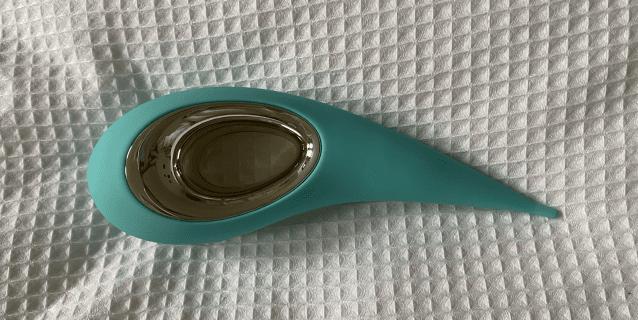 Oscillating Vibrator Lelo Dot In Use