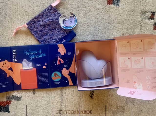 A box containing a Namii device with instructions.