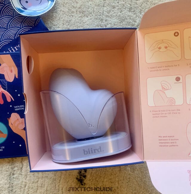 A Namii box with a pink device and instructions.