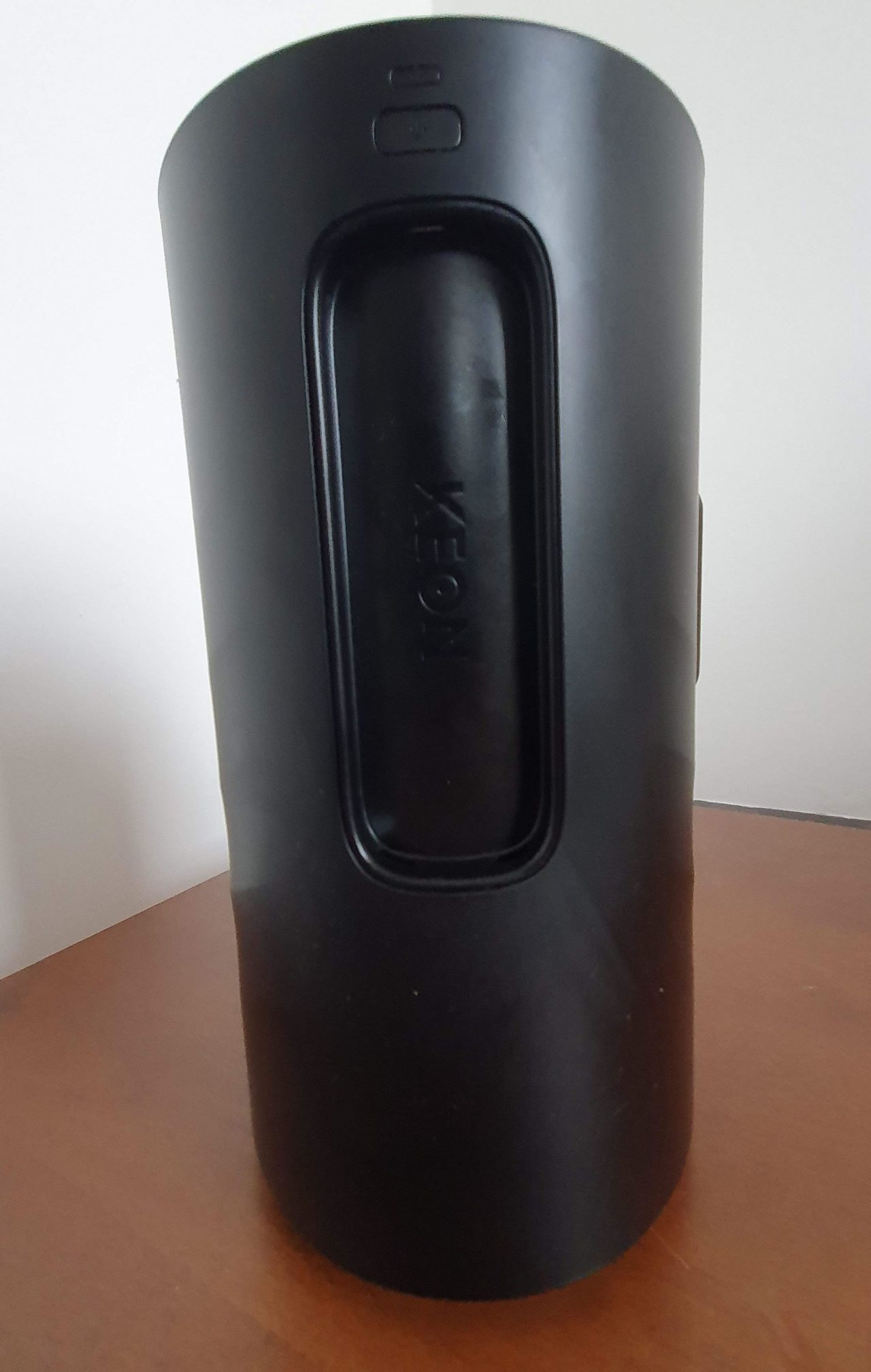 Kiiroo Keon review - power button