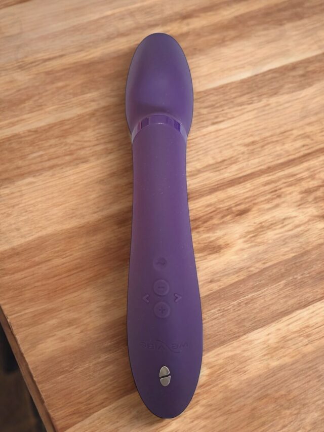 Wireless sex toy controller with multiple vibration settings for adult pleasure enhancement.
