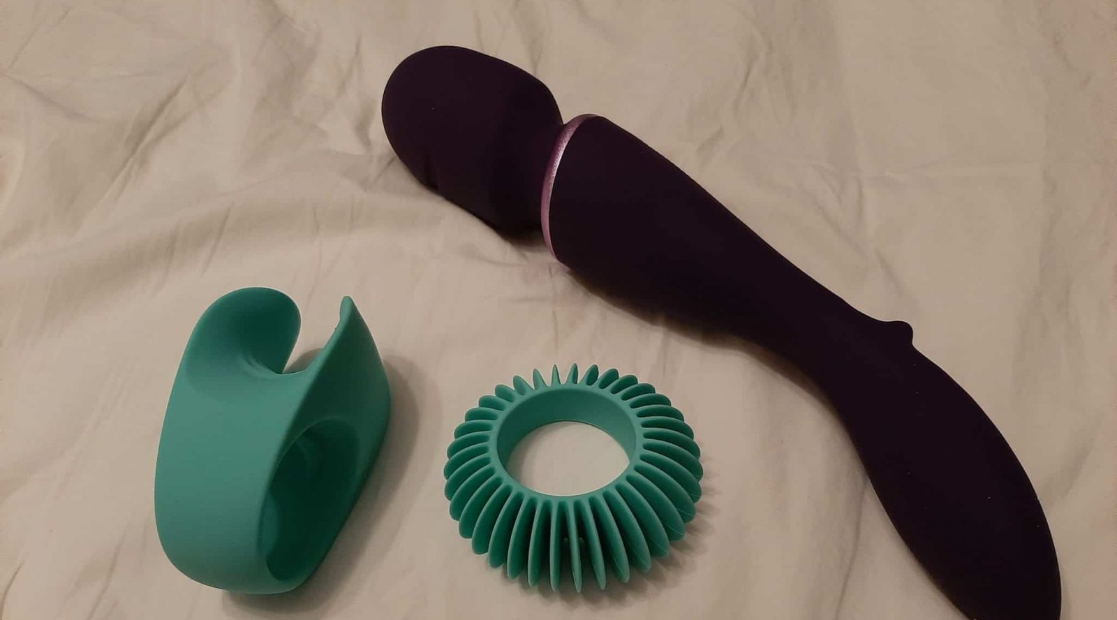 We-Vibe Wand + Attachments